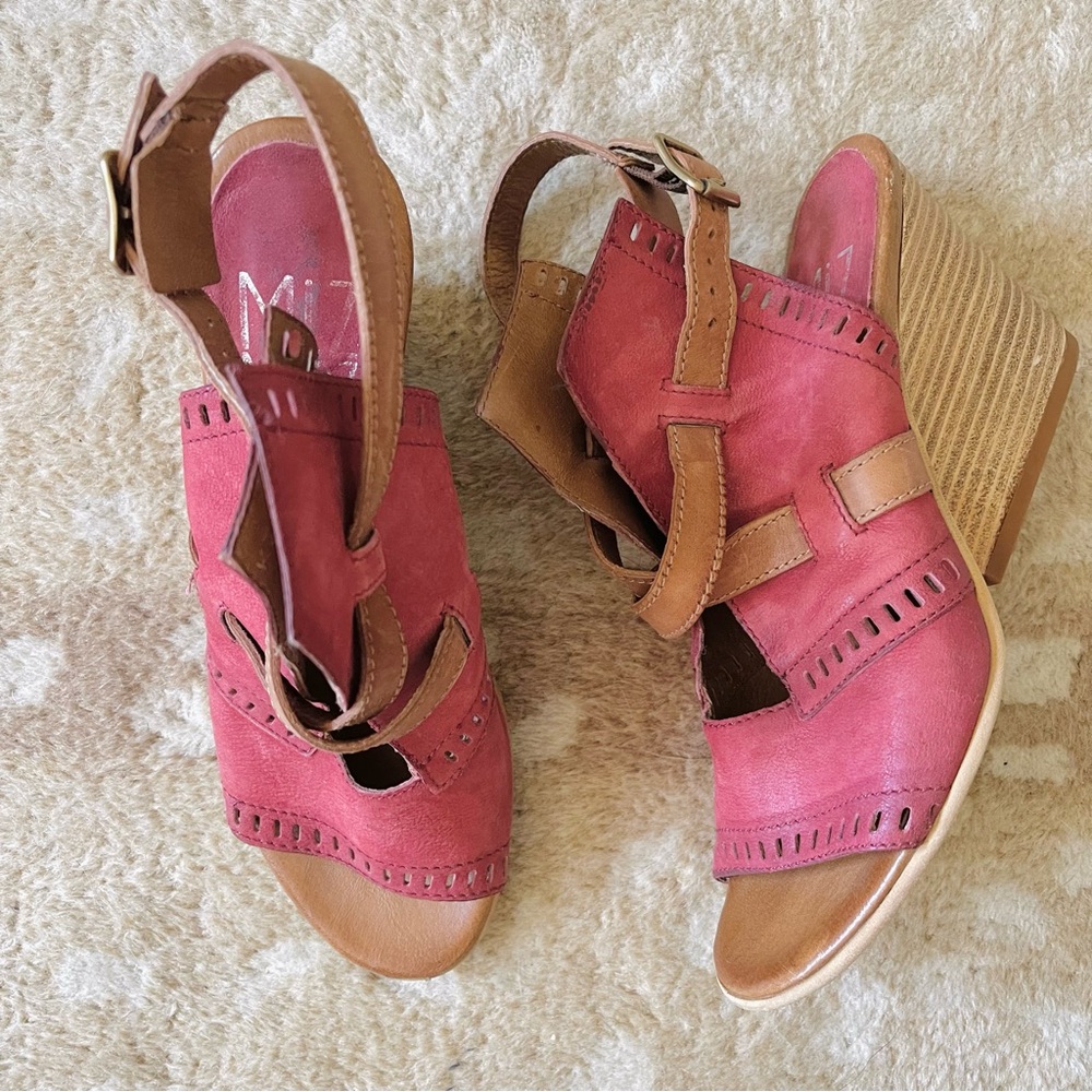 Miz Mooz Kipling Leather Wedge Sandal Red/ Pink Tan Size 39
